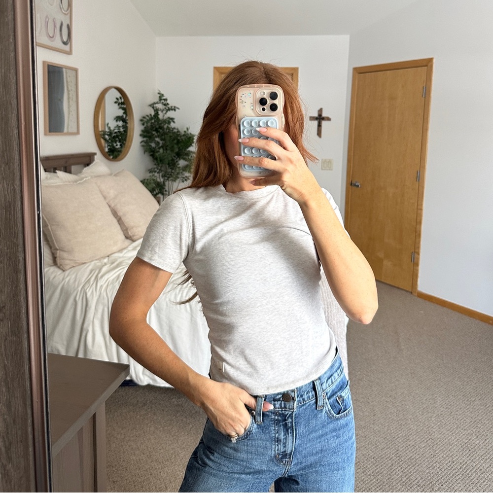 Vuori Classic light gray Women's ribbed Top